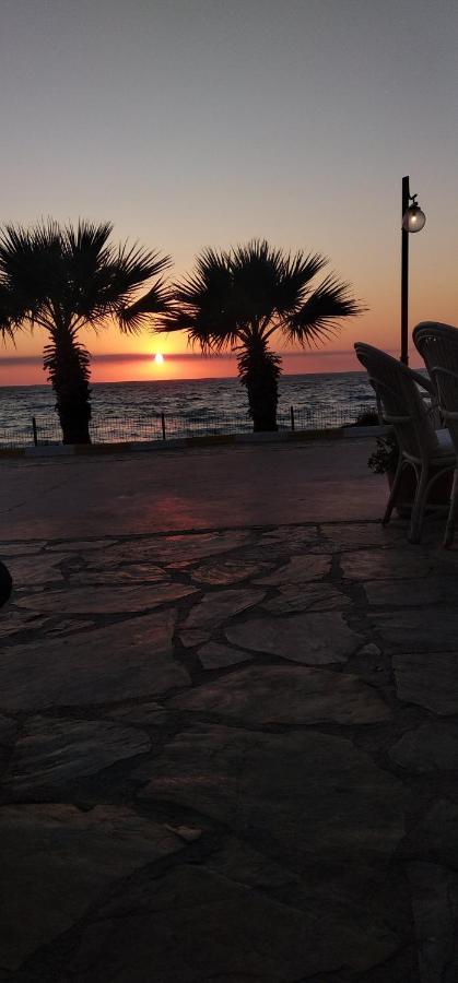 Ladies Beach Hotel Kusadasi Exterior foto